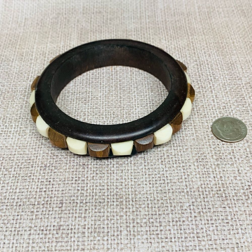 ‎Wood and Acrylic Bangle Bracelet